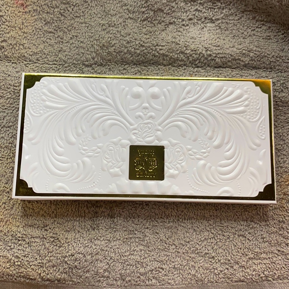 KVD Edge of Reality Eyeshadow Palette